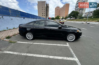 Седан Ford Fusion 2018 в 