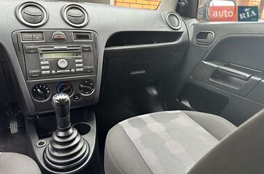Хетчбек Ford Fusion 2008 в 