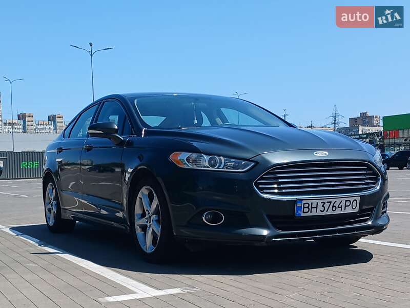 Седан Ford Fusion 2014 в Одесі