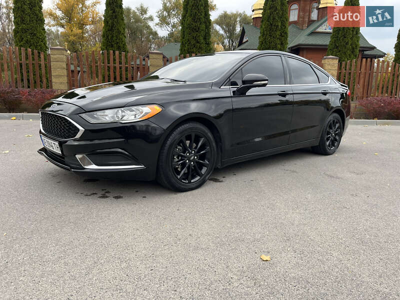 Седан Ford Fusion 2017 в 