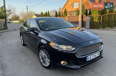 Седан Ford Fusion 2013 в 