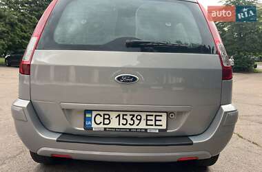 Хэтчбек Ford Fusion 2011 в 