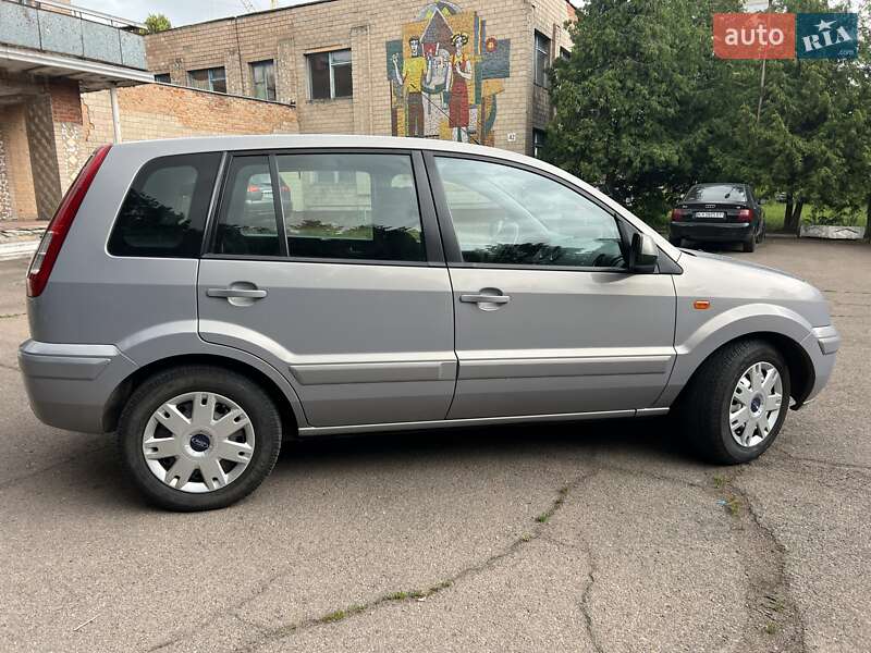 Хетчбек Ford Fusion 2011 в Ніжині