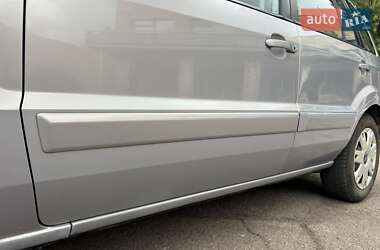 Хэтчбек Ford Fusion 2011 в 