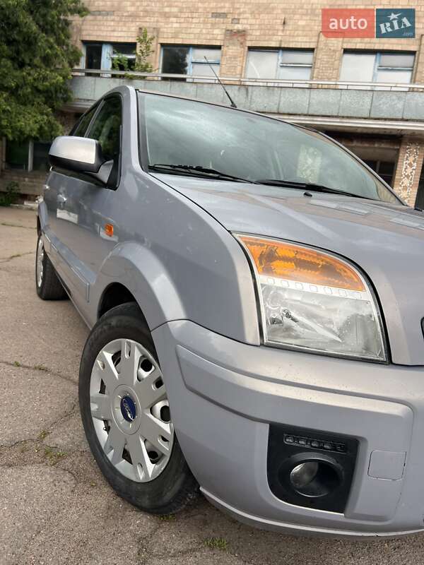 Хетчбек Ford Fusion 2011 в Ніжині