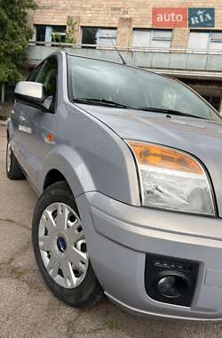 Хэтчбек Ford Fusion 2011 в 