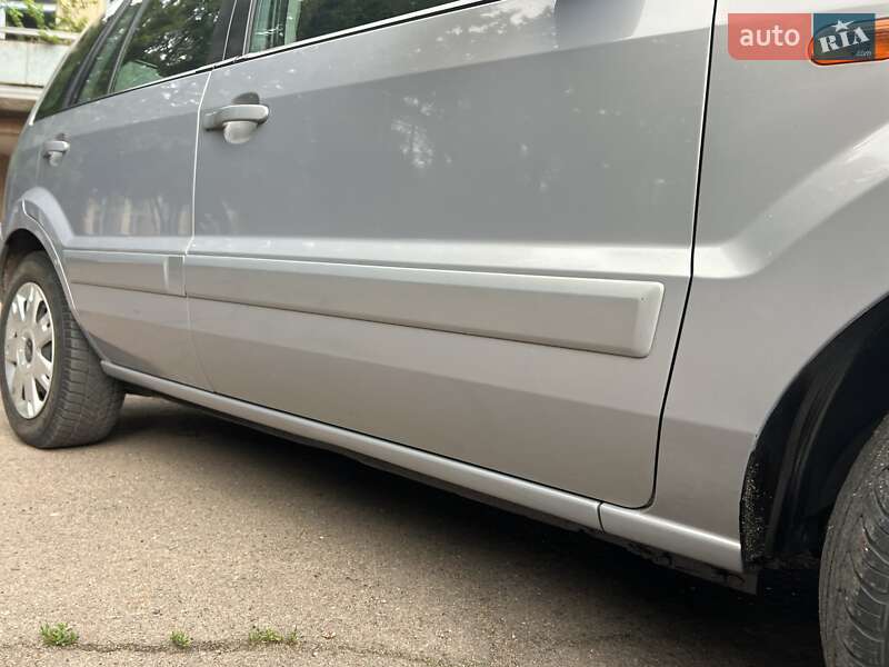 Хетчбек Ford Fusion 2011 в Ніжині