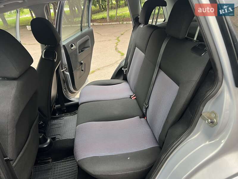 Хетчбек Ford Fusion 2011 в Ніжині