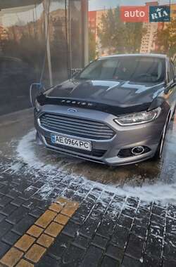 Седан Ford Fusion 2014 в 