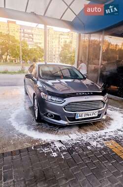 Седан Ford Fusion 2014 в 