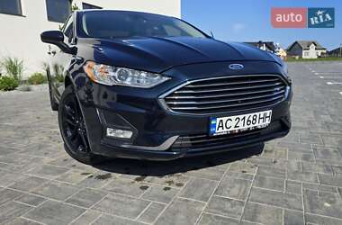 Седан Ford Fusion 2020 в 