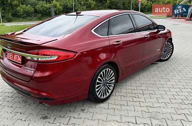 Седан Ford Fusion 2017 в 