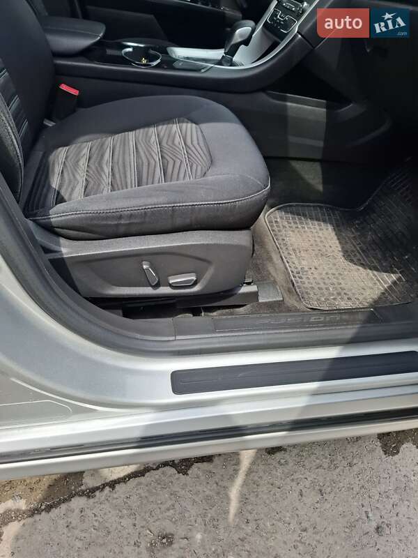 Седан Ford Fusion 2016 в Запорожье