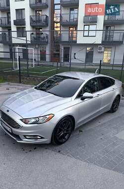 Седан Ford Fusion 2017 в 