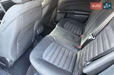 Седан Ford Fusion 2017 в 