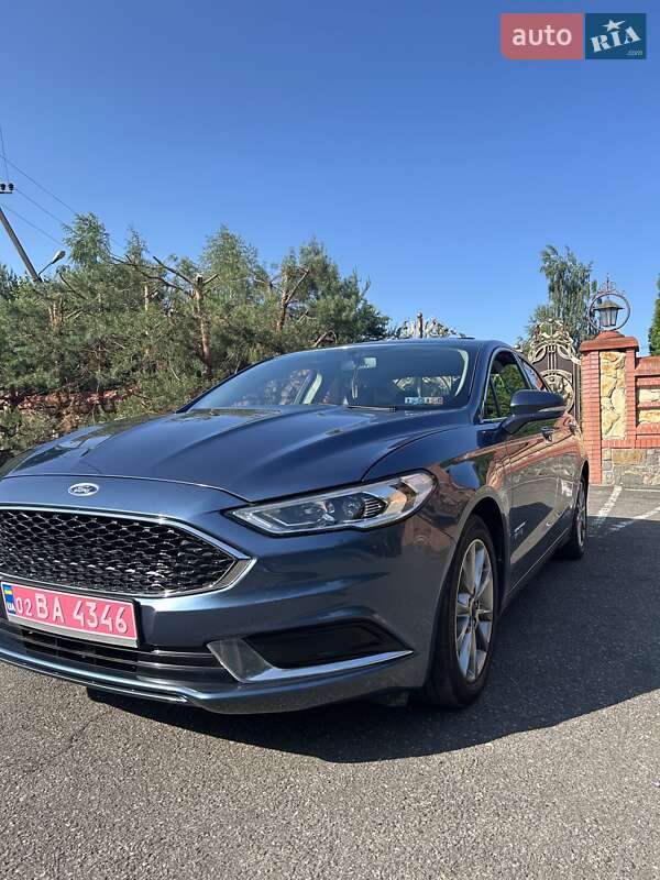 Седан Ford Fusion 2018 в 