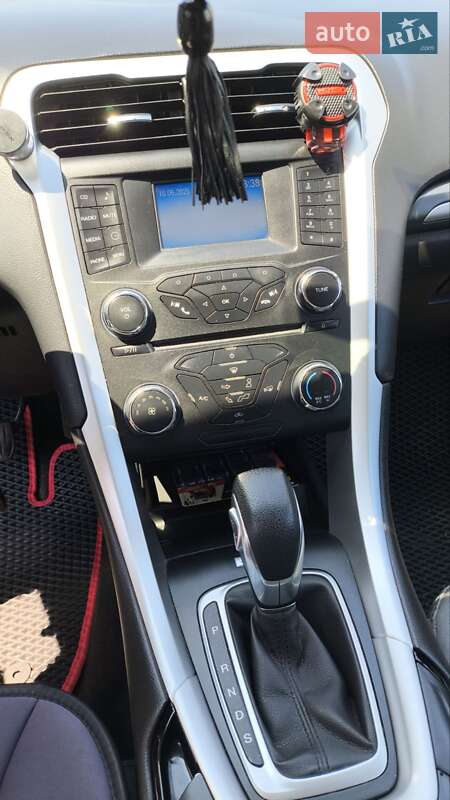 Седан Ford Fusion 2016 в Черкассах