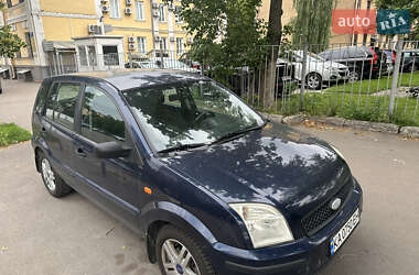 Хэтчбек Ford Fusion 2004 в Киеве