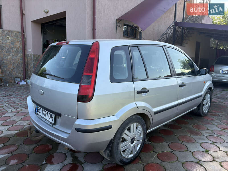 Хэтчбек Ford Fusion 2003 в Бориславе