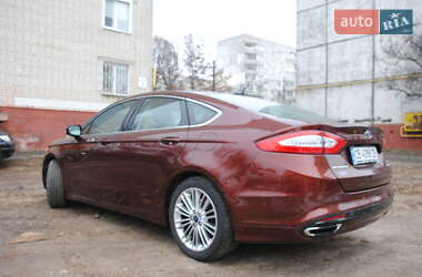 Седан Ford Fusion 2016 в 