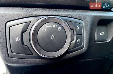 Седан Ford Fusion 2019 в 