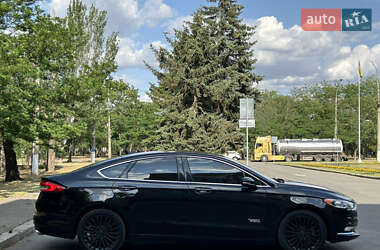 Седан Ford Fusion 2017 в 