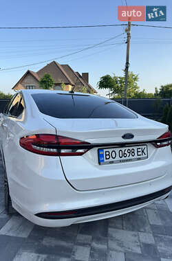 Седан Ford Fusion 2017 в 