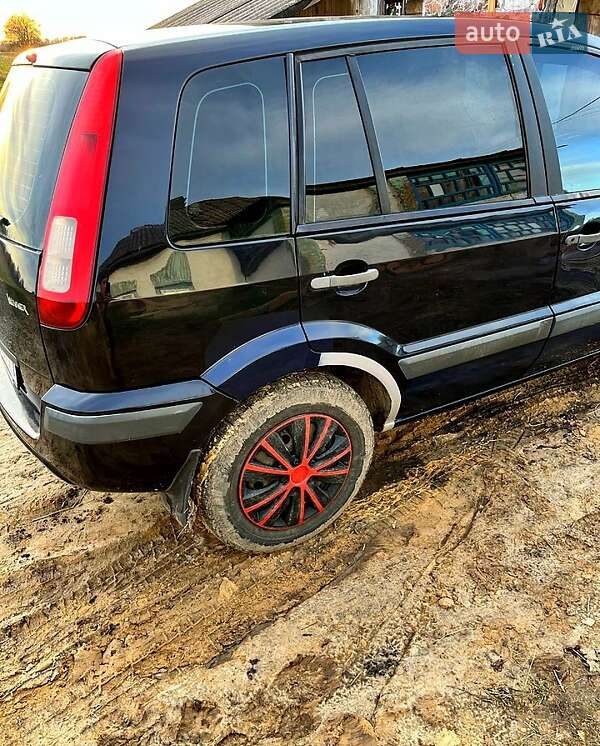 Хэтчбек Ford Fusion 2005 в Козельце