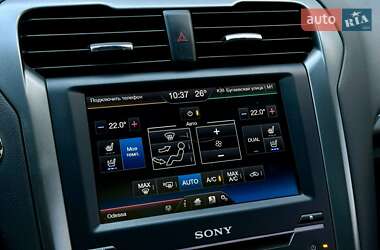 Седан Ford Fusion 2014 в 