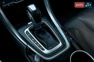 Седан Ford Fusion 2014 в 