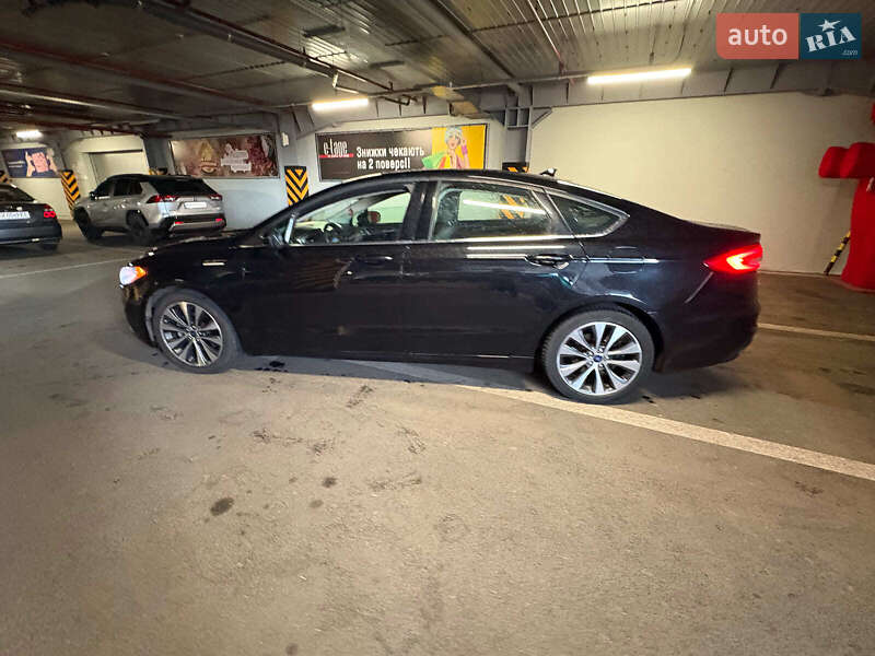 Седан Ford Fusion 2019 в Харкові