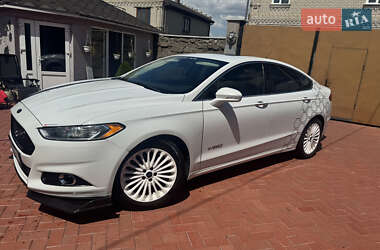 Седан Ford Fusion 2014 в 