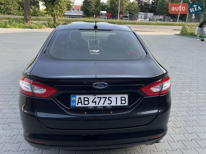 Седан Ford Fusion 2014 в Вінниці