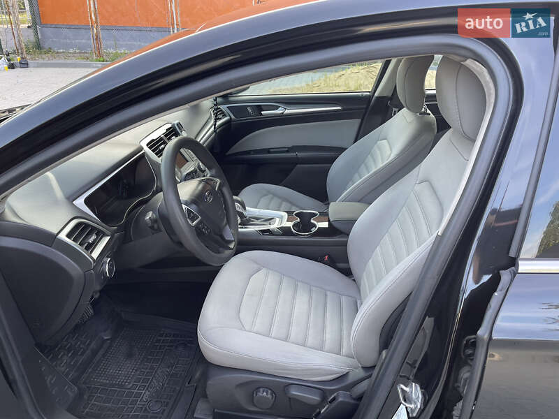 Седан Ford Fusion 2014 в Вінниці