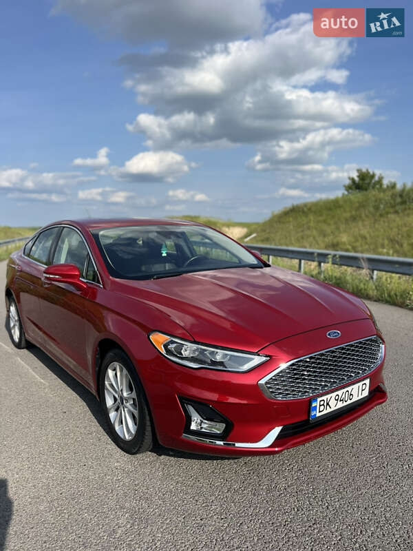 Ford Fusion 2020
