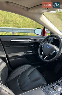 Седан Ford Fusion 2020 в 