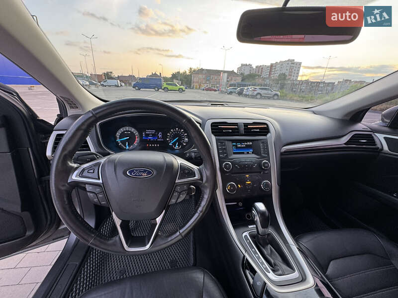 Седан Ford Fusion 2013 в Вінниці
