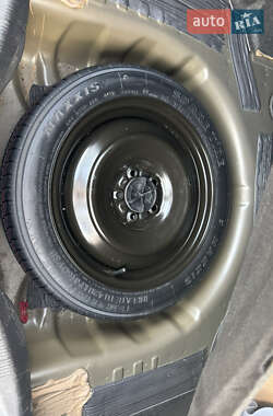Седан Ford Fusion 2013 в 