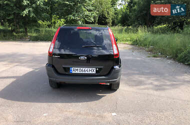 Хэтчбек Ford Fusion 2011 в 