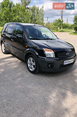 Хэтчбек Ford Fusion 2011 в 