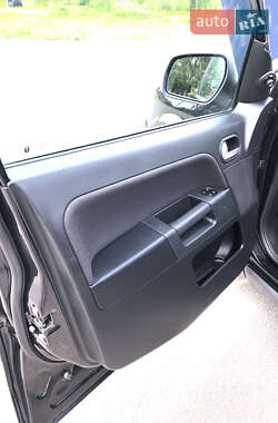 Хэтчбек Ford Fusion 2011 в 