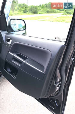 Хэтчбек Ford Fusion 2011 в 