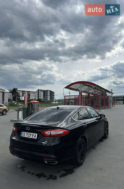 Седан Ford Fusion 2015 в 