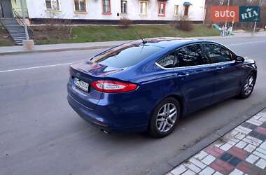 Седан Ford Fusion 2014 в 