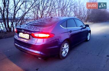 Седан Ford Fusion 2014 в 