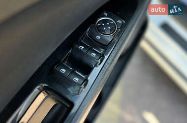 Седан Ford Fusion 2014 в 