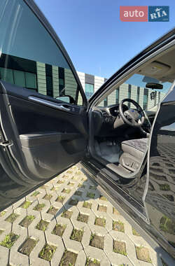 Седан Ford Fusion 2015 в 