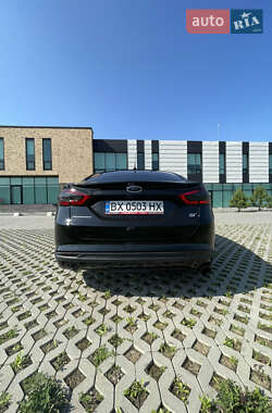 Седан Ford Fusion 2015 в 