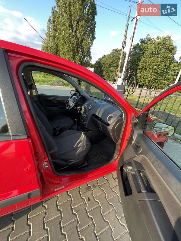 Хетчбек Ford Fusion 2006 в Христинівці