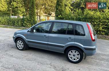 Хэтчбек Ford Fusion 2009 в 